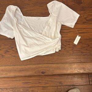 NWT:Anthropology Flowey Top